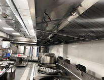 餐飲廚房設(shè)備公司告訴你商用廚房如何選擇滅火系統(tǒng)